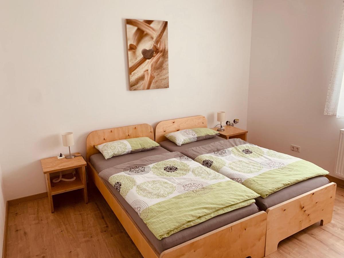 Ferienwohnung Bad Camberg - Apartment 3 Hoelzer Exteriör bild