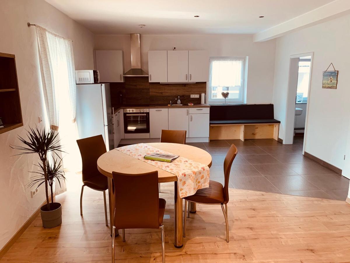 Ferienwohnung Bad Camberg - Apartment 3 Hoelzer Exteriör bild