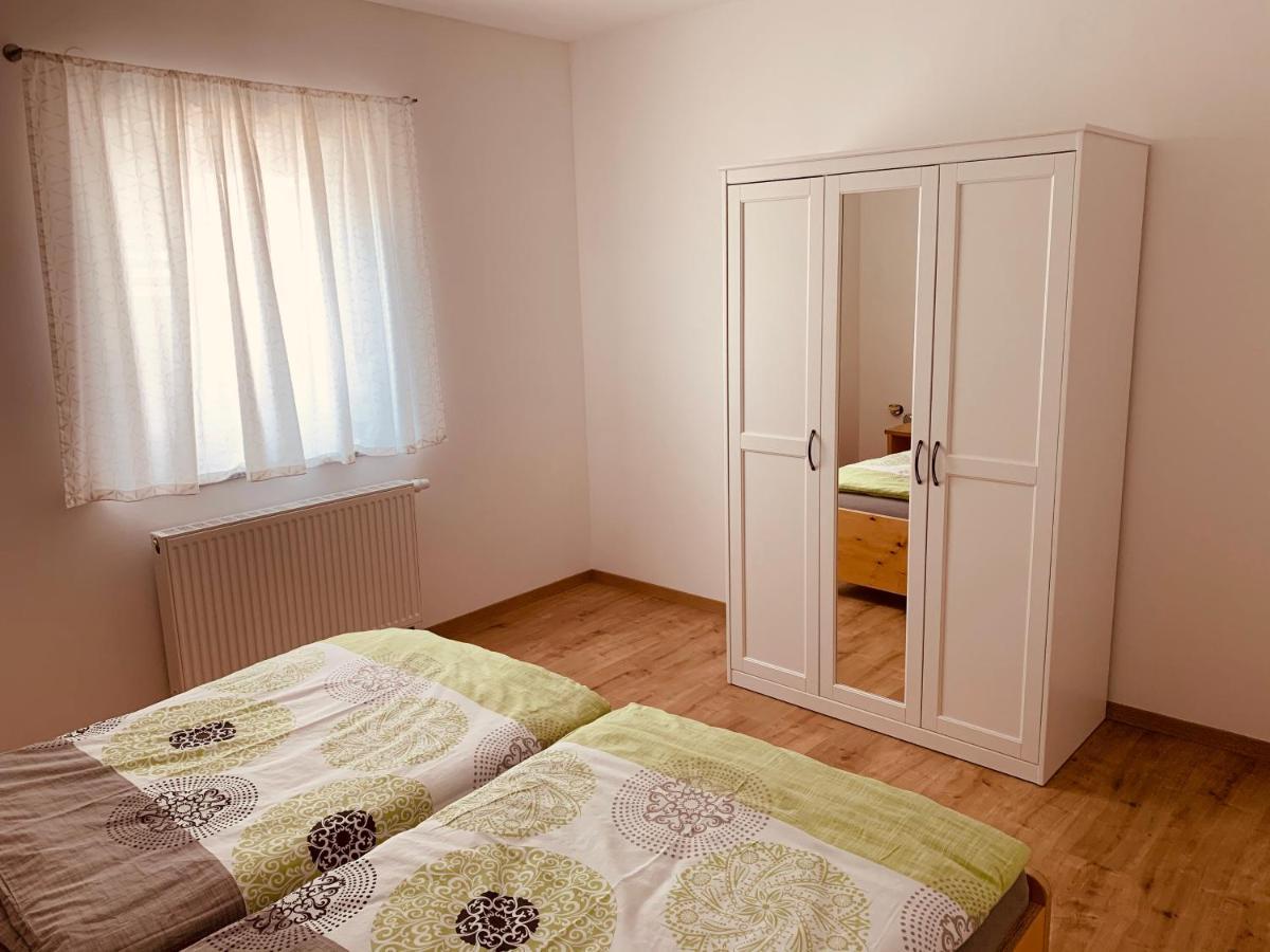 Ferienwohnung Bad Camberg - Apartment 3 Hoelzer Exteriör bild